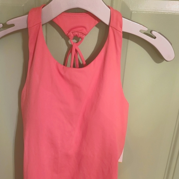 NWT work out tank top - Picture 1 of 6